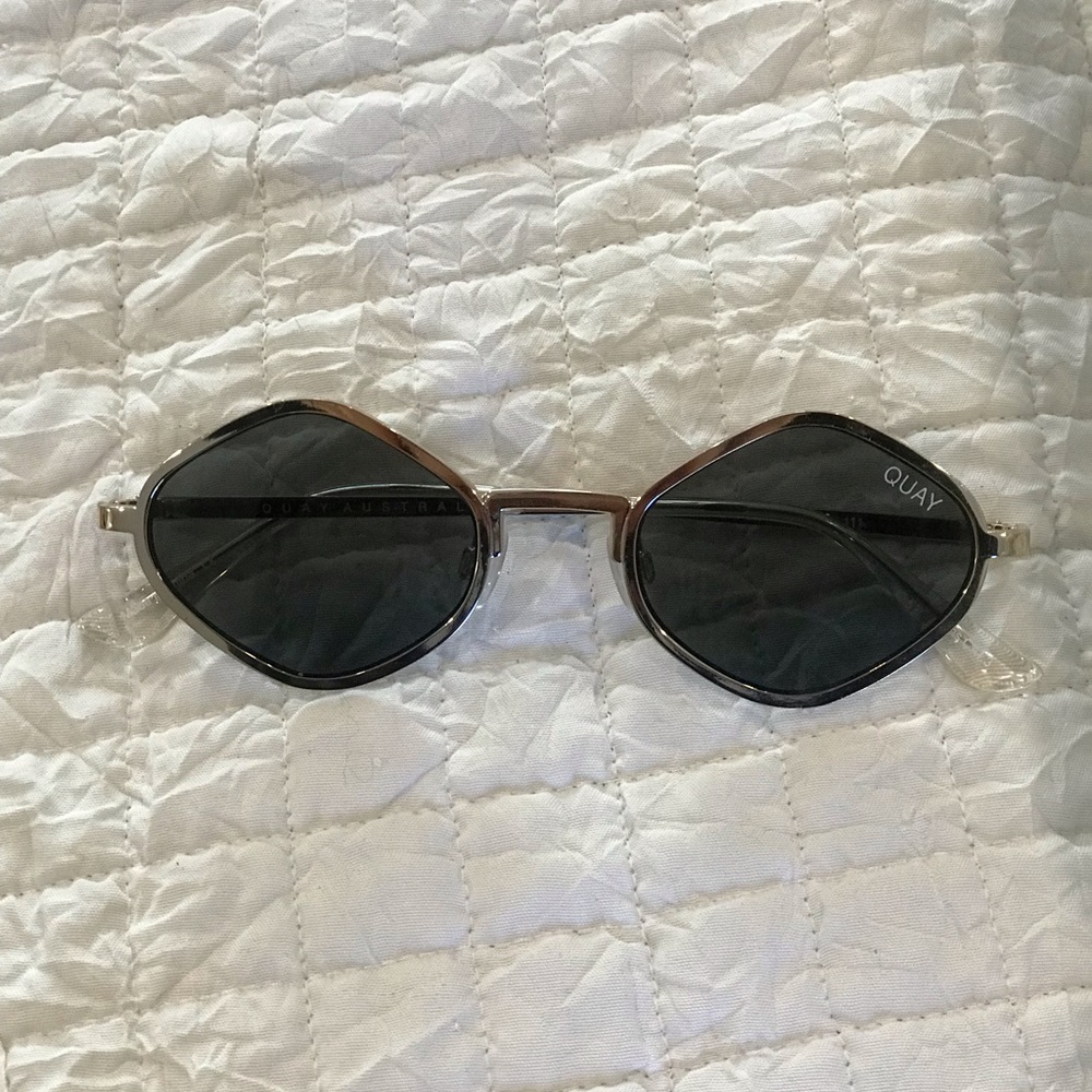 QUAY X KYLIE “Purple Honey” sunglasses
